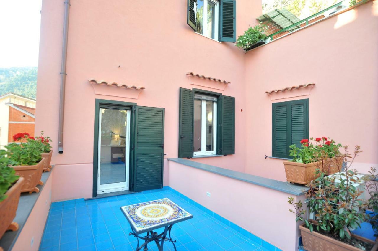 Dipino Accommodation Maiori Extérieur photo